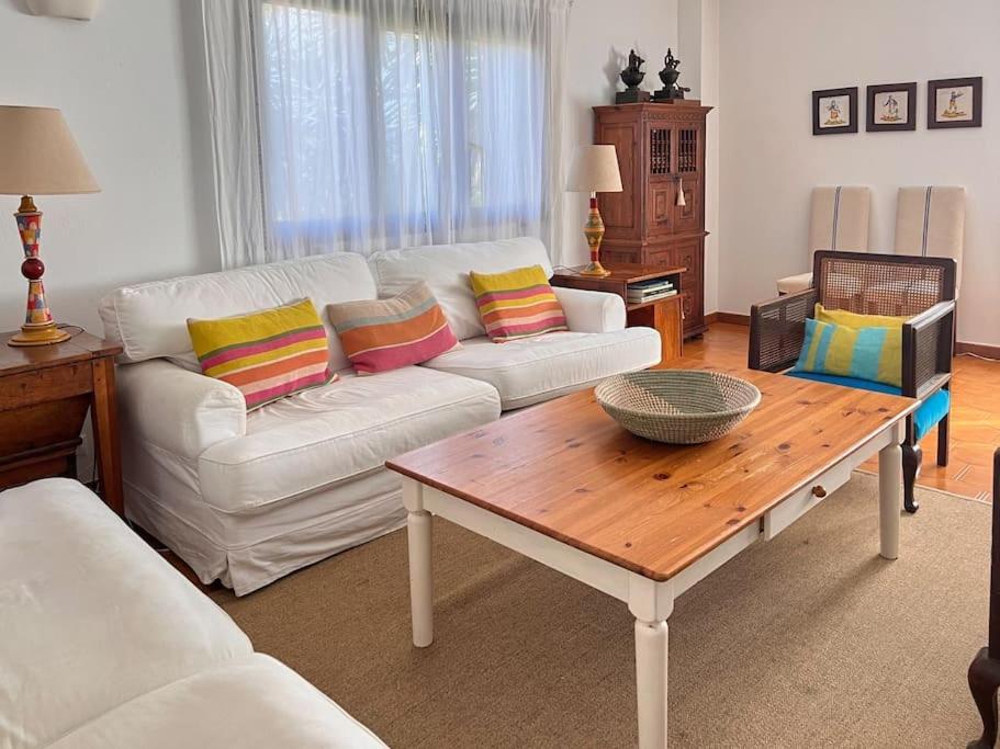 Villa Playa Cabanas Таль Экстерьер фото